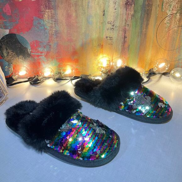Comfy Slippers, Cute, Faux Fur, Rainbow - Picture 4 of 9